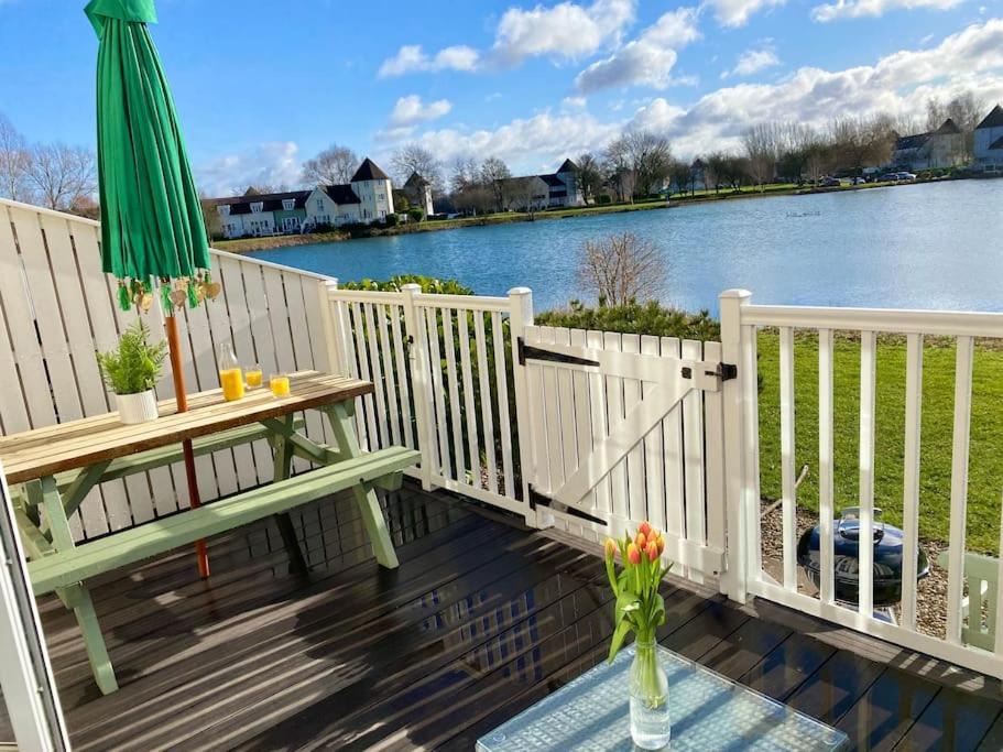 Emerald Lake House South Cerney Zewnętrze zdjęcie