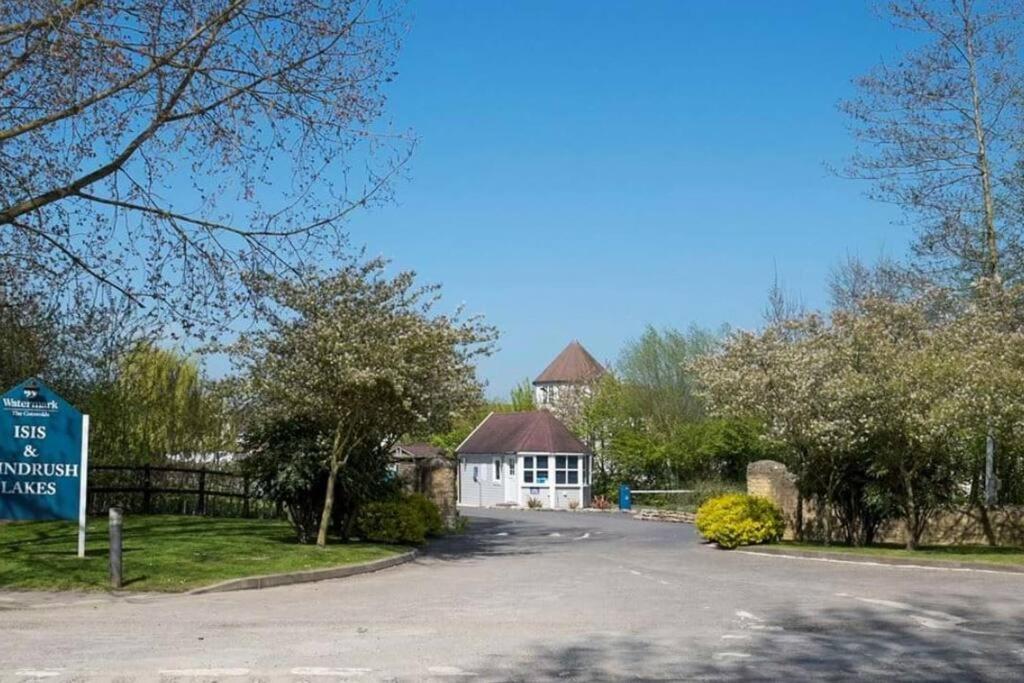 Emerald Lake House South Cerney Zewnętrze zdjęcie